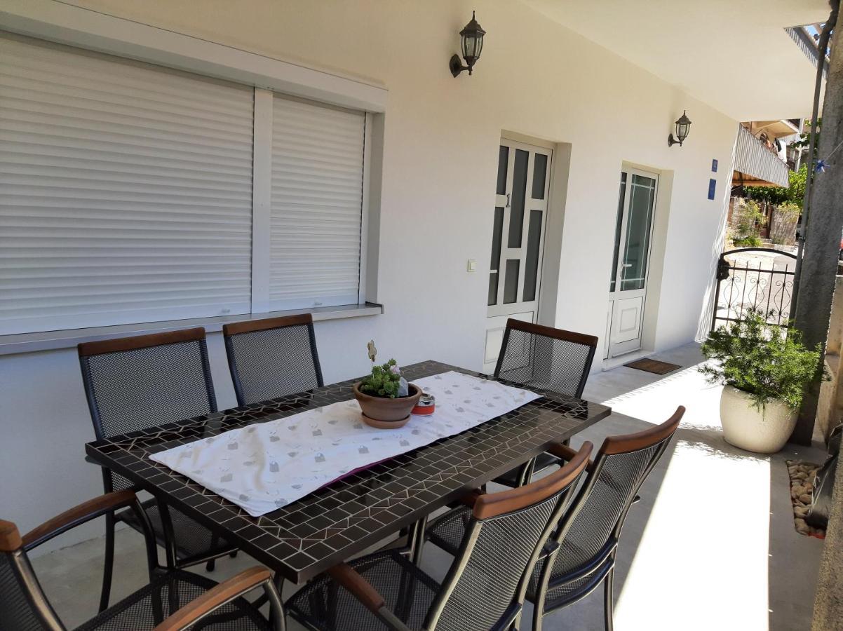 Apartment Luna Trogir Exterior foto